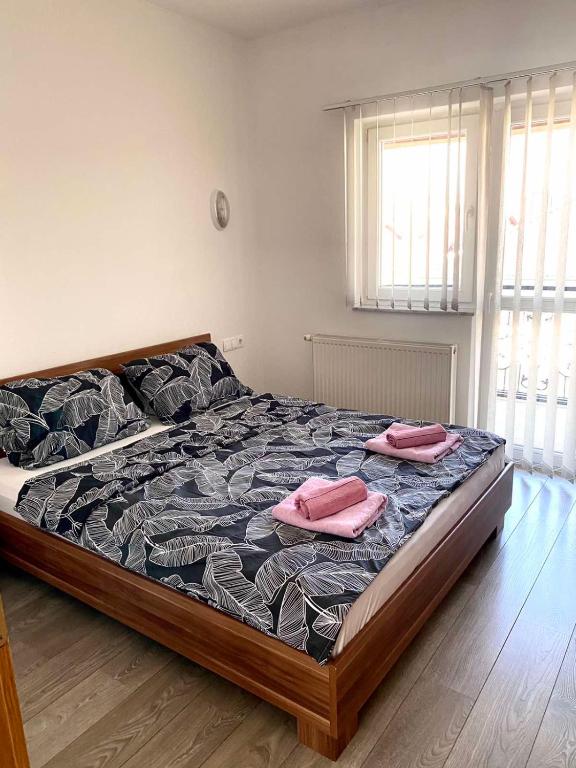BIG Apartment 3 Bedrooms - 2