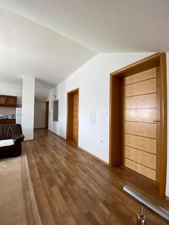 BIG Apartment 3 Bedrooms - 4