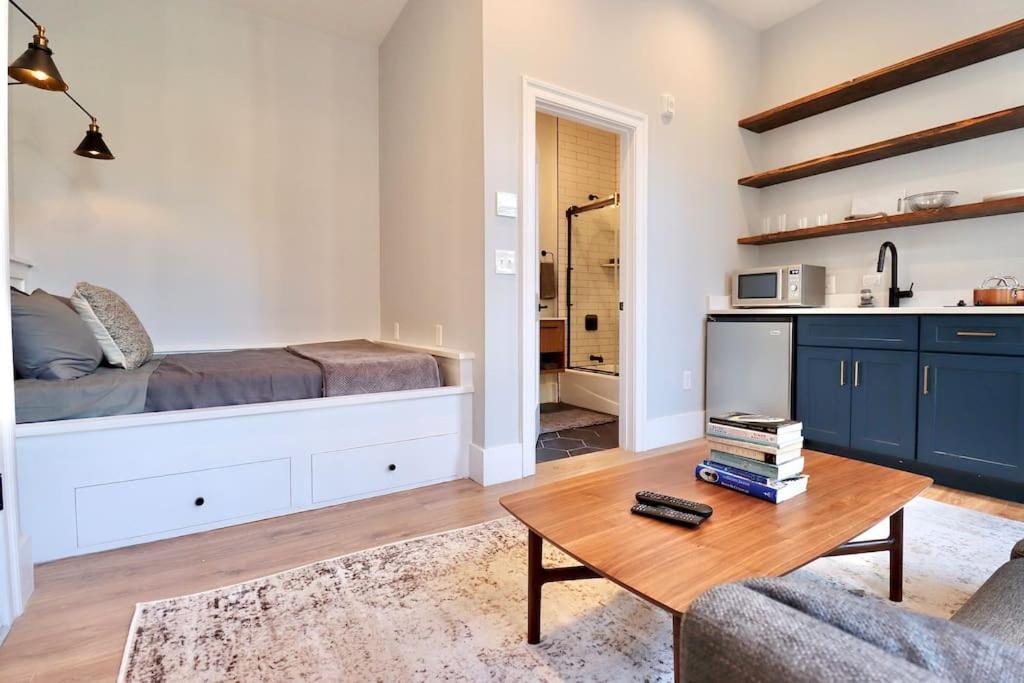 The Duke Suite at Prince Street Inn, Alexandria