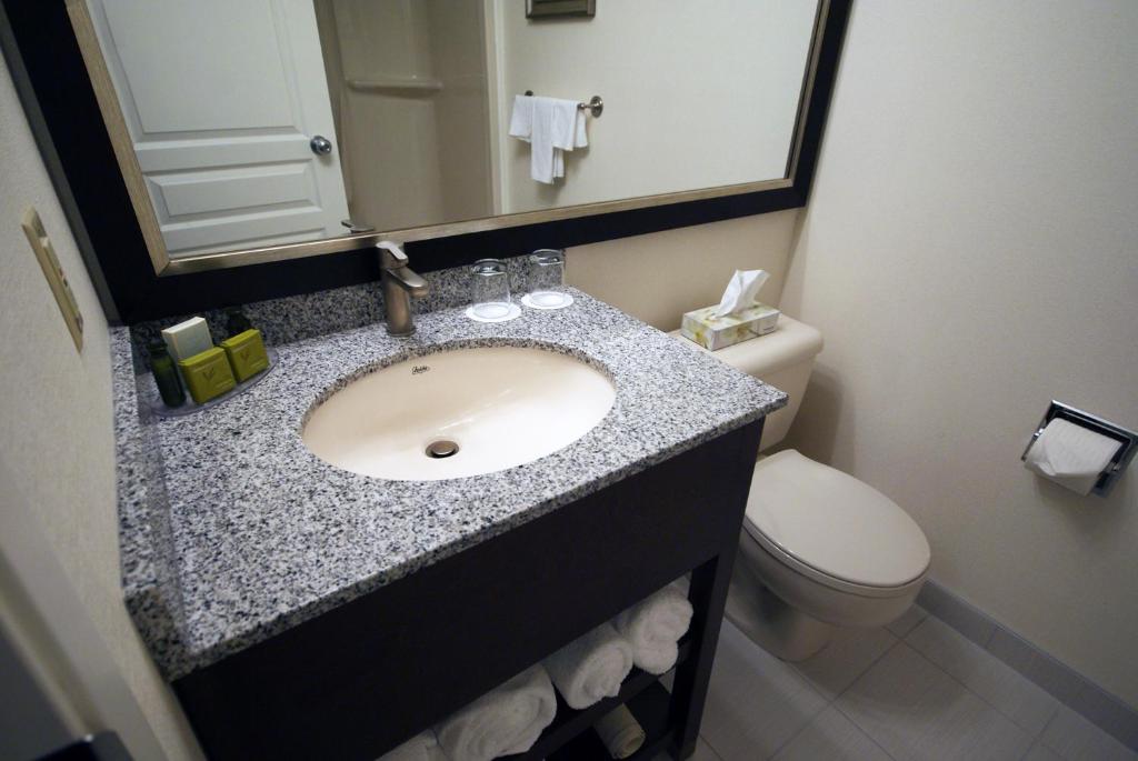 Powell River Town Centre Hotel photo