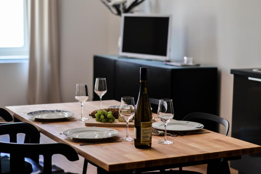 Kitchen, Baross Boutique Apartman in Gyor