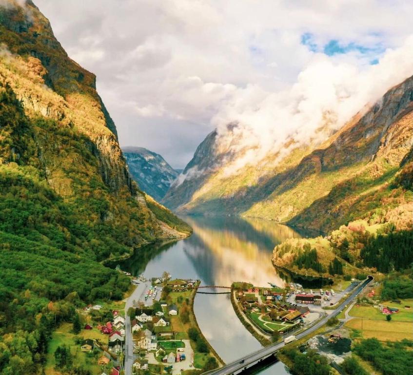 Gudvangen Fjordtell & Apartments photo