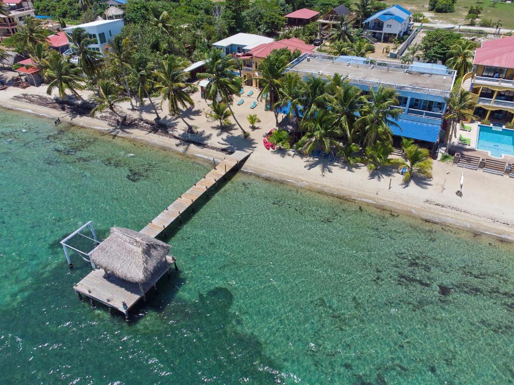 Parrot Cove Lodge — Hotel in Hopkins