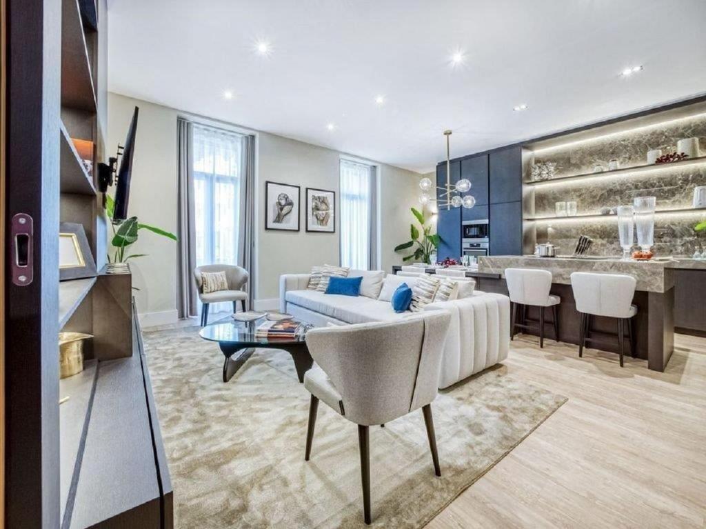 Stunning Apartment near Avenue Liberdade photo