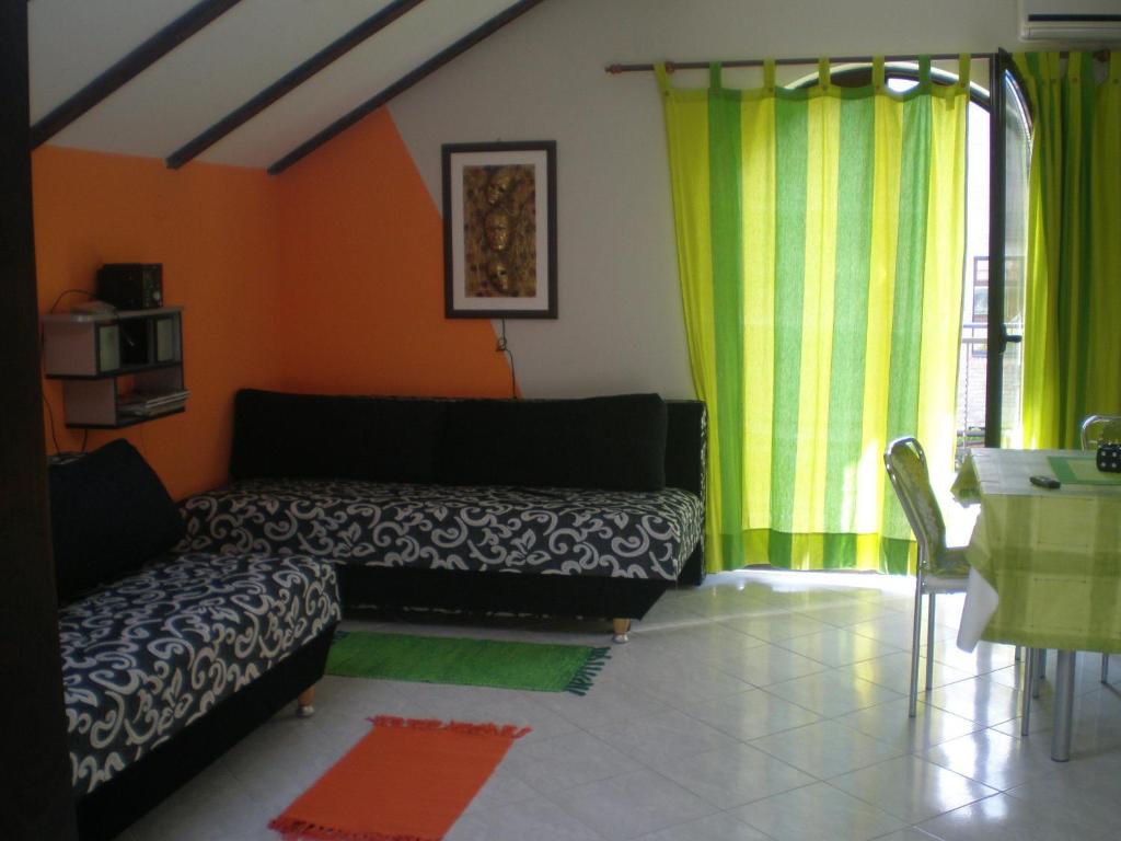 Apartments Jeremic — Hotel in Bela Crkva