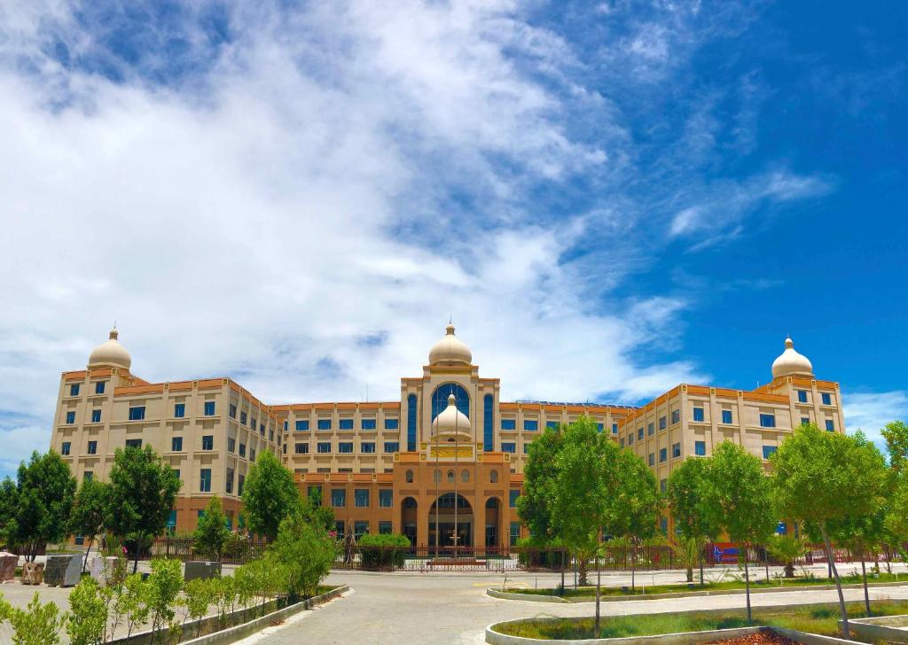 Gwadar Business Center — Hotel in Gwadar