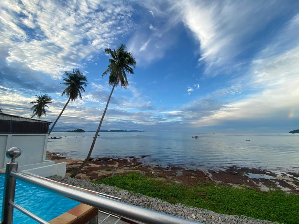 Beach house photo