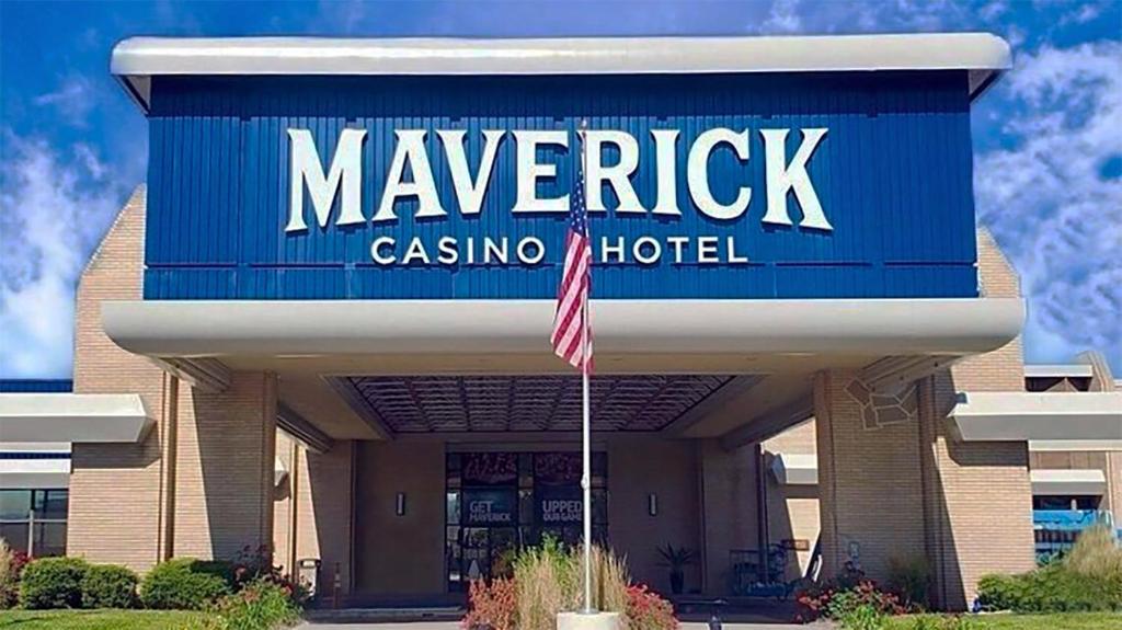Maverick Hotel and Casino by Red Lion Hotels photo