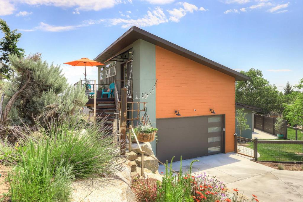 Stylish and Modern Boise Studio with Foothills Views!, Boise