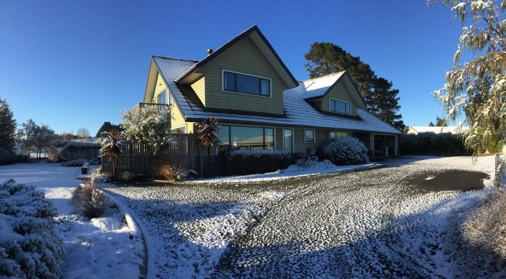 Manuka Lodge B&amp;B — Hotel in Ohakune