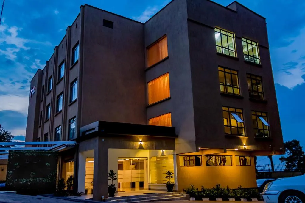 Canary Hotel Kampala, hotel in Kampala