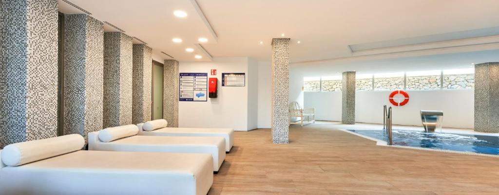 Globales Cala Bona — Spa in Cala Bona, Balearic Islands