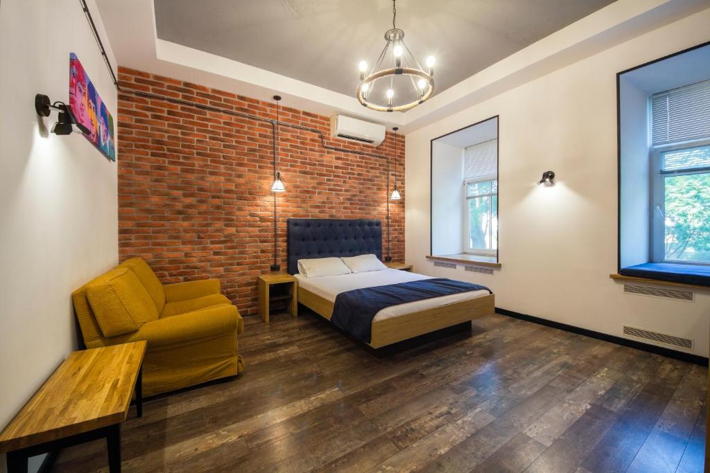 Loft Design Apartments on Desyatynnyi Ln photo