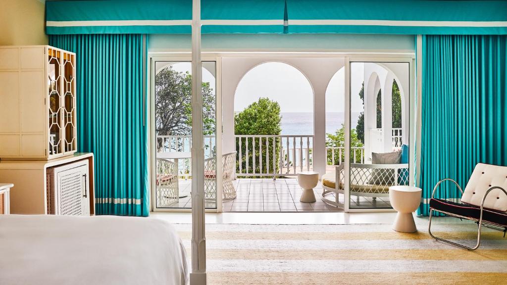 Ocean View Deluxe 1 King