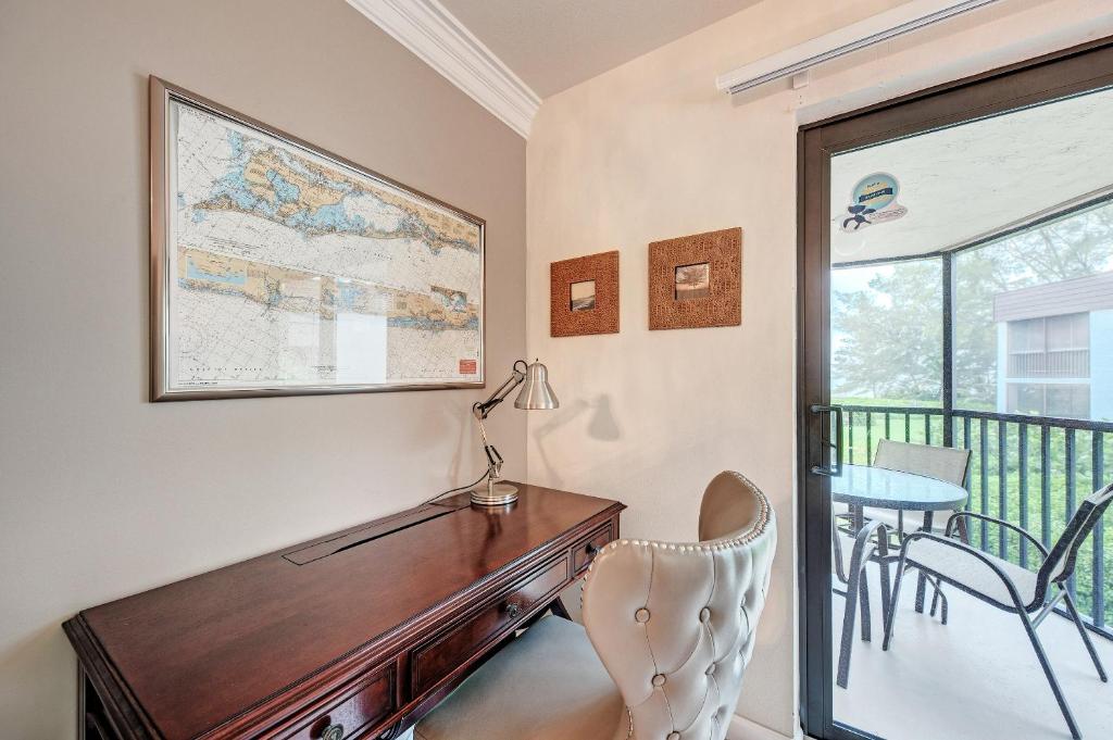 Sea Grape Inn 5- BEACHFRONT Property, Longboat Key