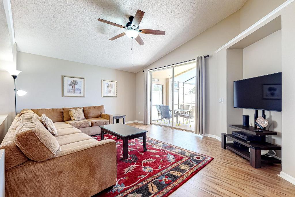 Davenport Daydreams, Davenport