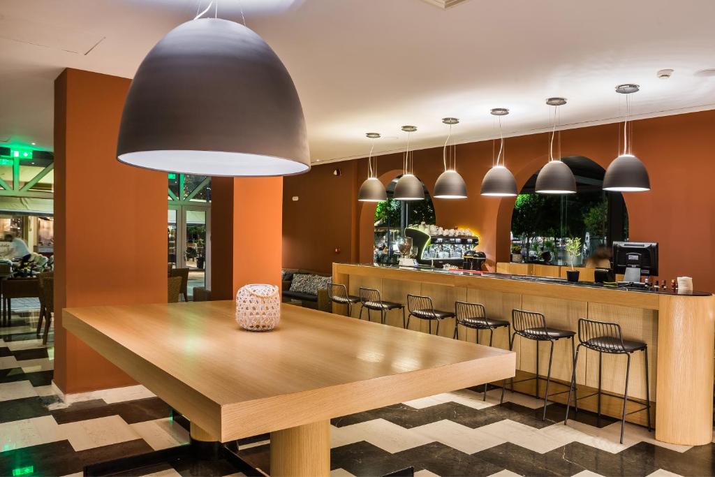 Bar/lounge