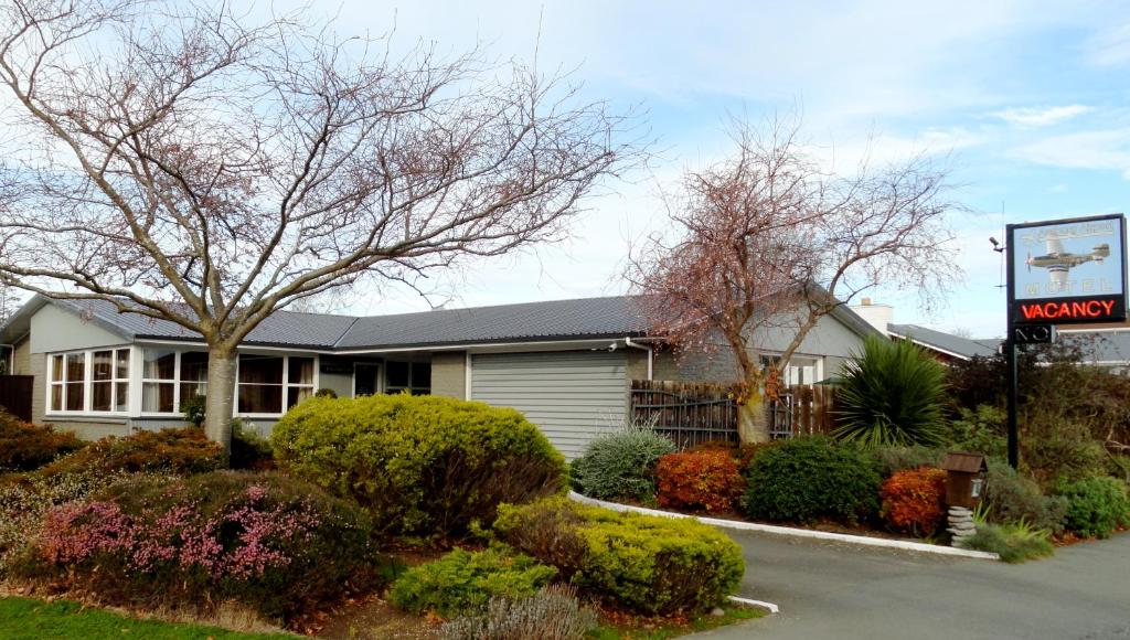 Entrance, Aarburg Airport Motel in Christchurch