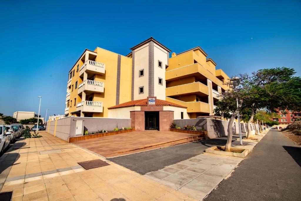 Alquilaencanarias-Medano Atalaya terrace & pool 전경
