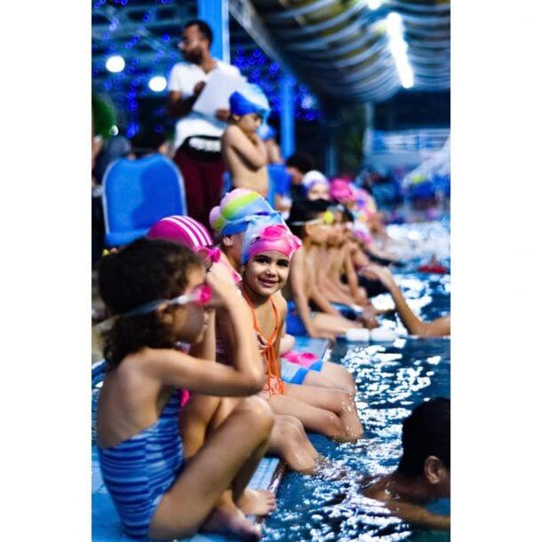 スイミングプール