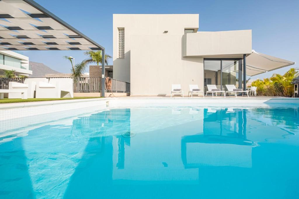 Villa Alisios Golf Luxury Tenerifesummervillas Heated pool - 1