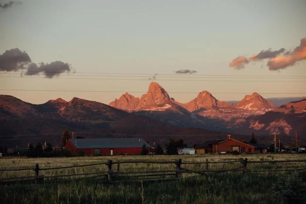 Teton Peaks Resort，位于蒂托尼亚的酒店