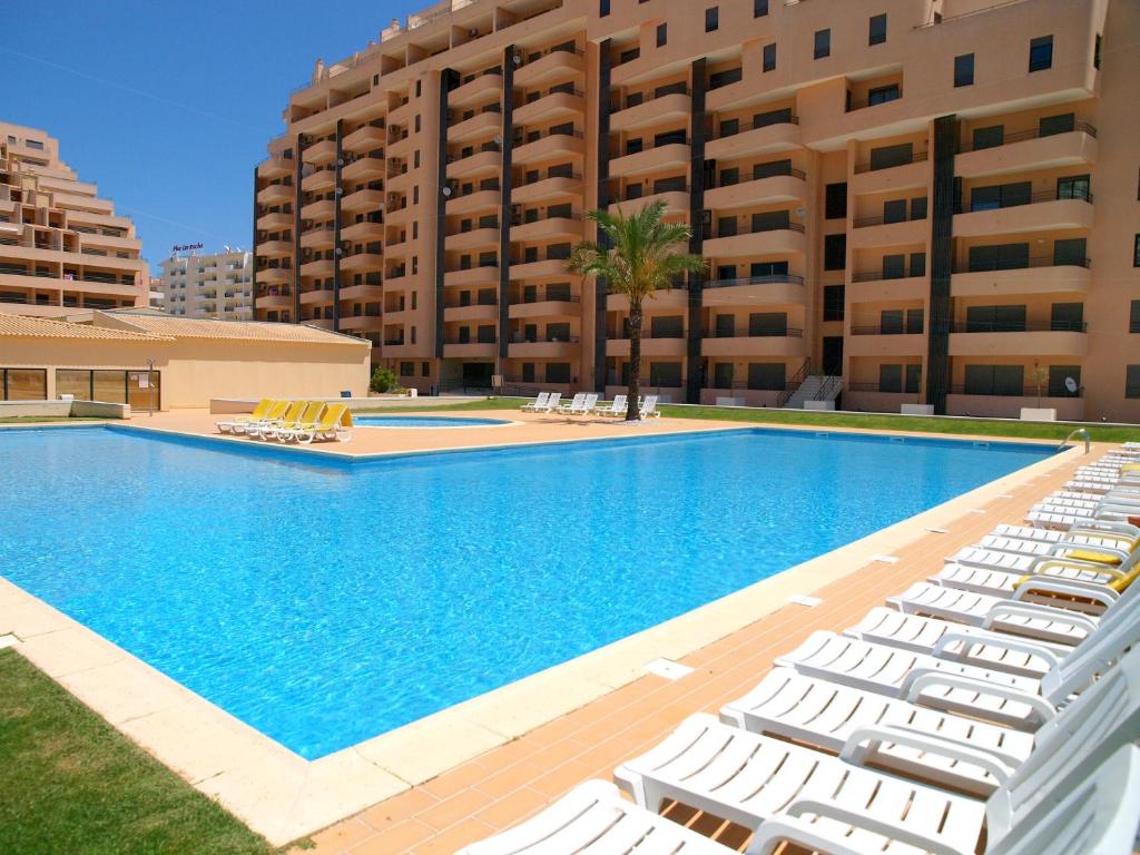Apartamentos Paraiso Sol da Rocha — Hotel in Portimao