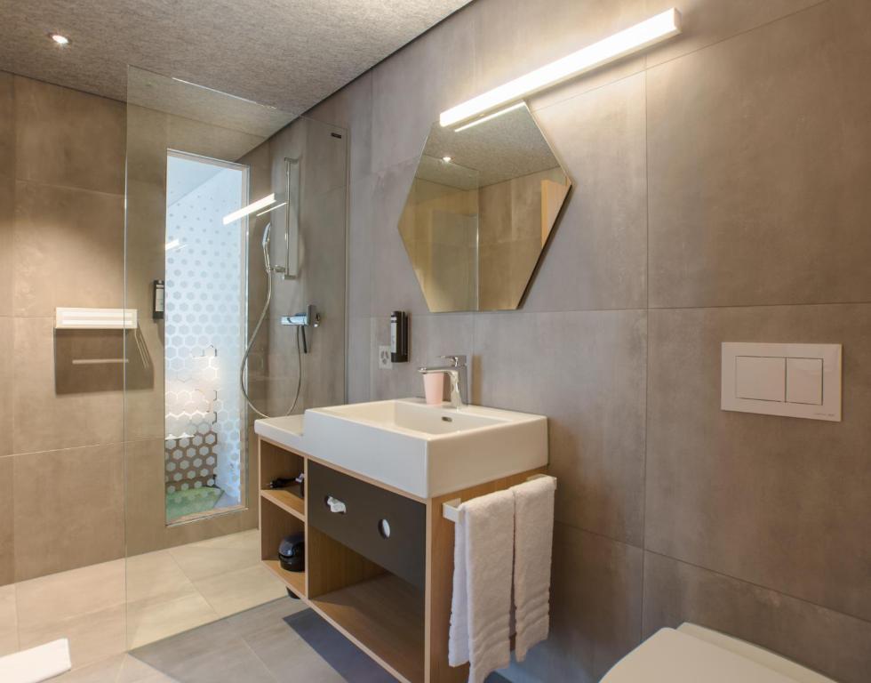 The Lab Hotel & Apartments photo