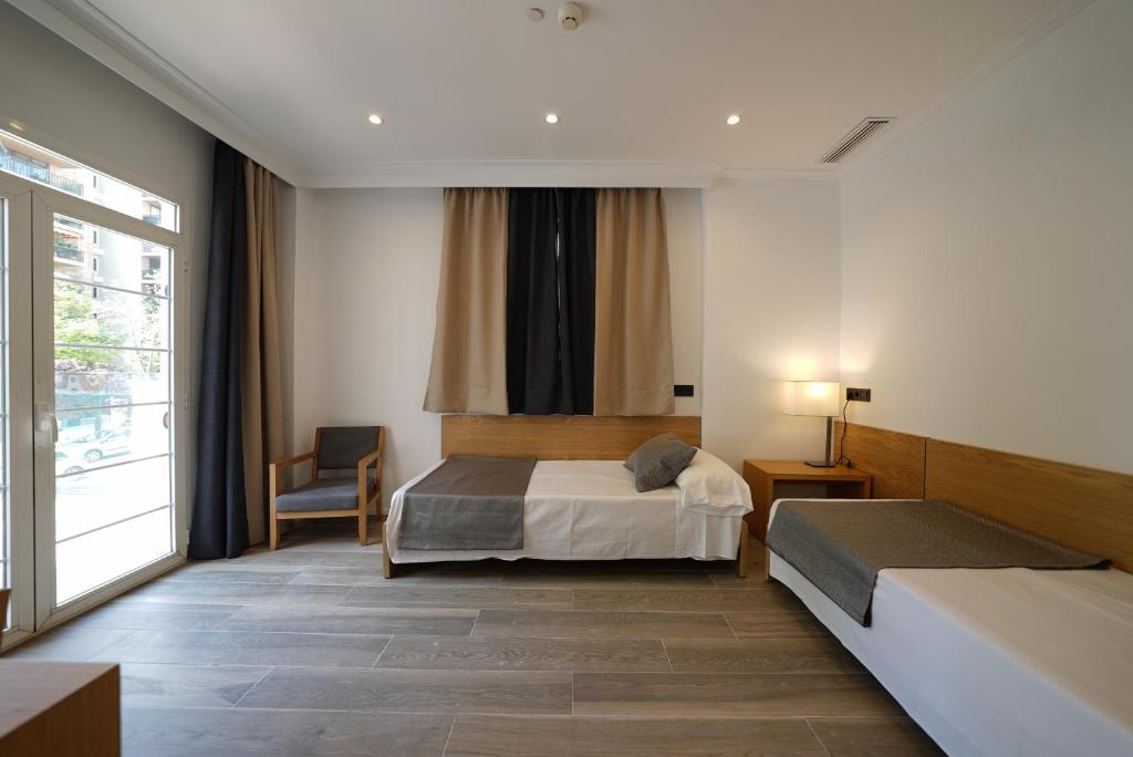 Hotel Artmadams — Hotel rooms in Palma de Mallorca, Balearic Islands
