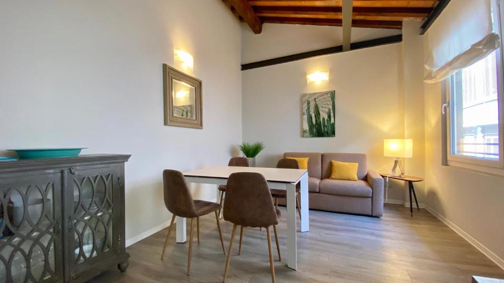 Corso Third Floor, Florencie