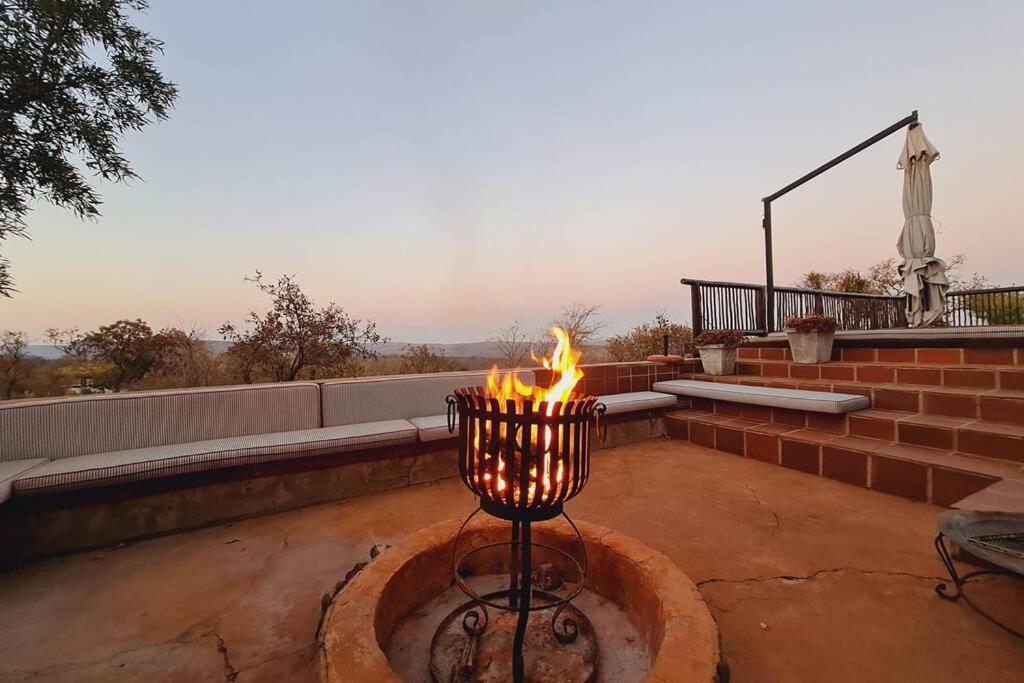 300 Elements 4 Bedroom Holiday Home photo
