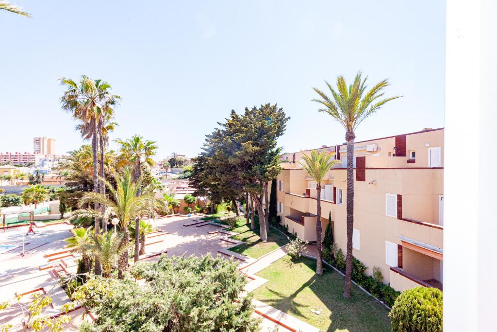 Inmovecos con vistas a la piscina Alisios 312 - 5
