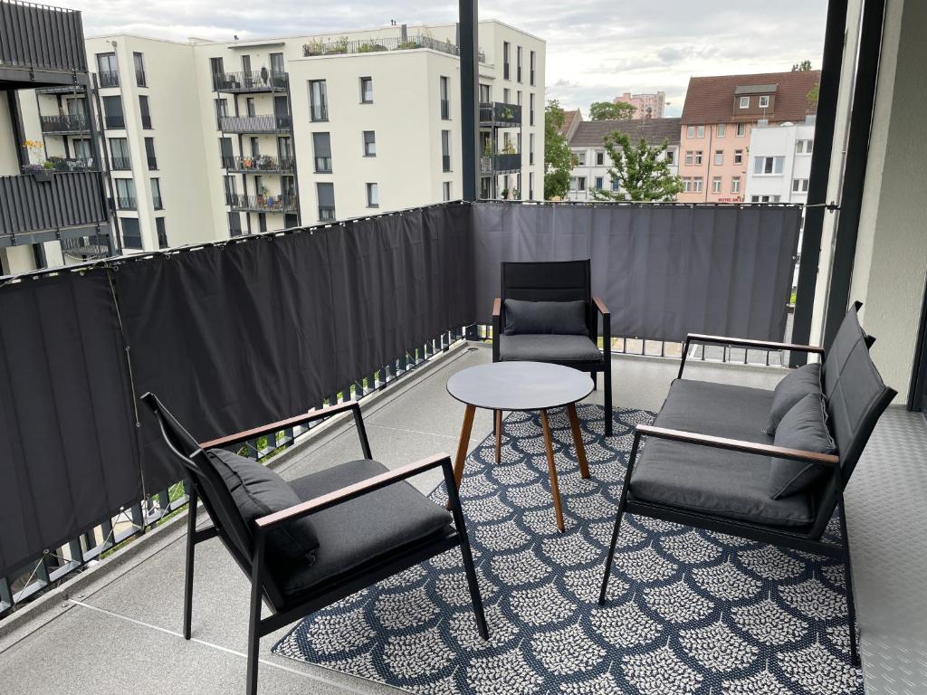 Emerald Green Apartment photo
