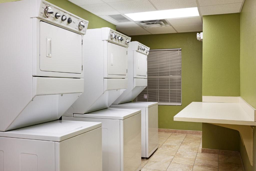 Staybridge Suites Greenville I-85 Woodruff Road photo