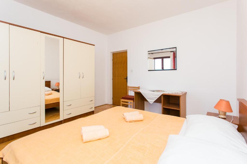 Apartmani Kate, Plat photo