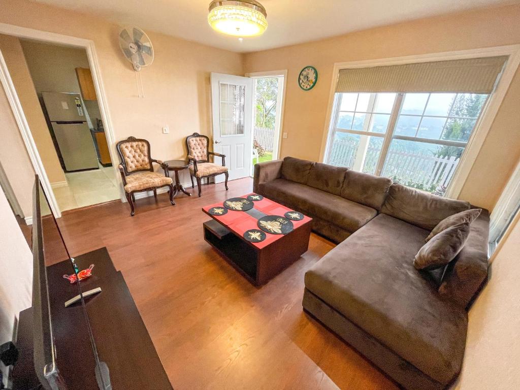 EKO STAY - Skyfall Villa photo