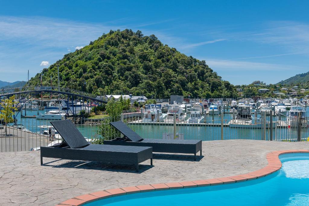 Balcony/terrace, Beachcomber Inn (Picton) in Picton
