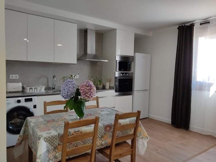 c Apartamentos Diego, O Grove