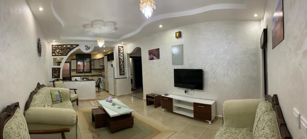 Amro Petra Apartment — Hotel in Petra
