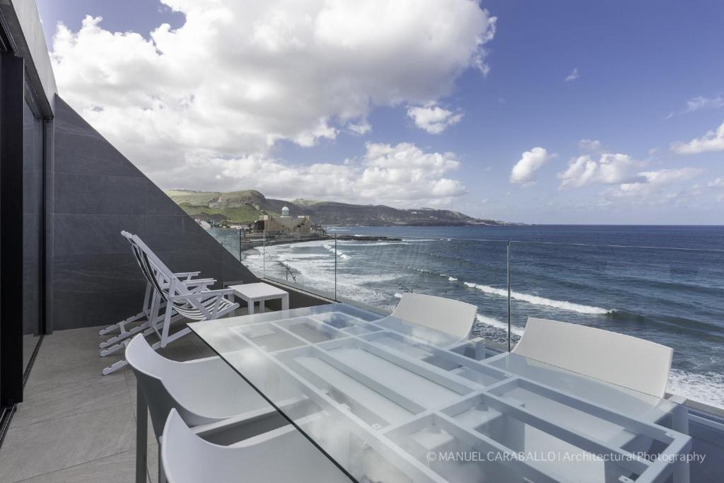 Penthouse Over The Sea - 3