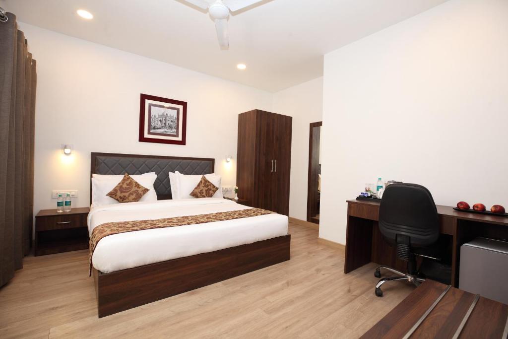 Click Hotel Transport Nagar