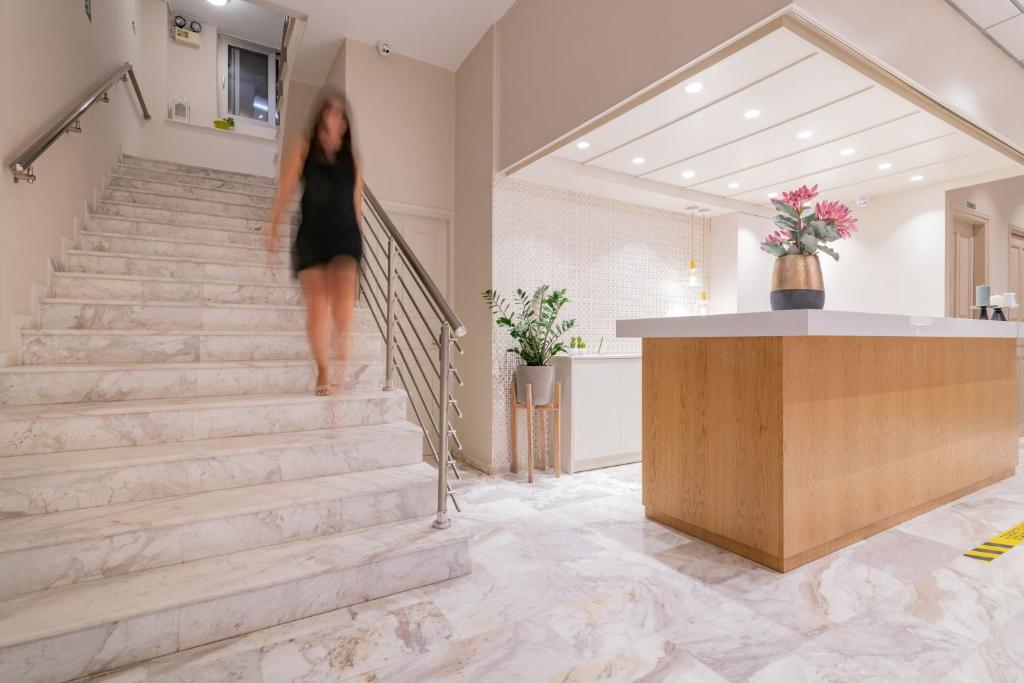 フロント・ロビー