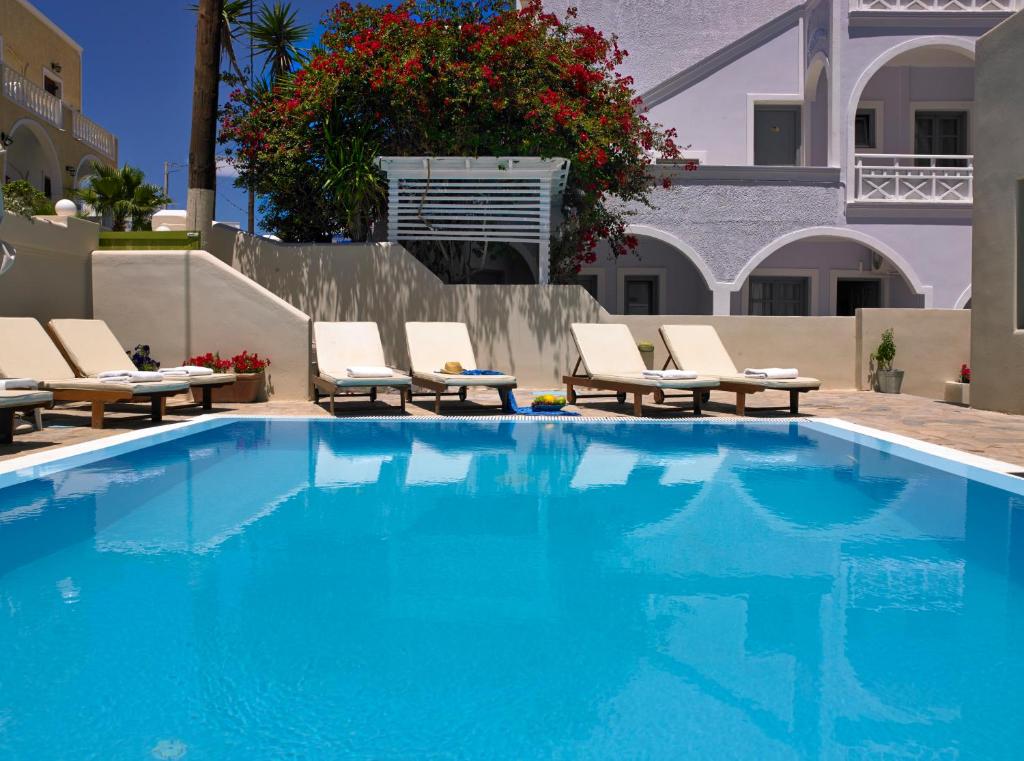 スイミングプール