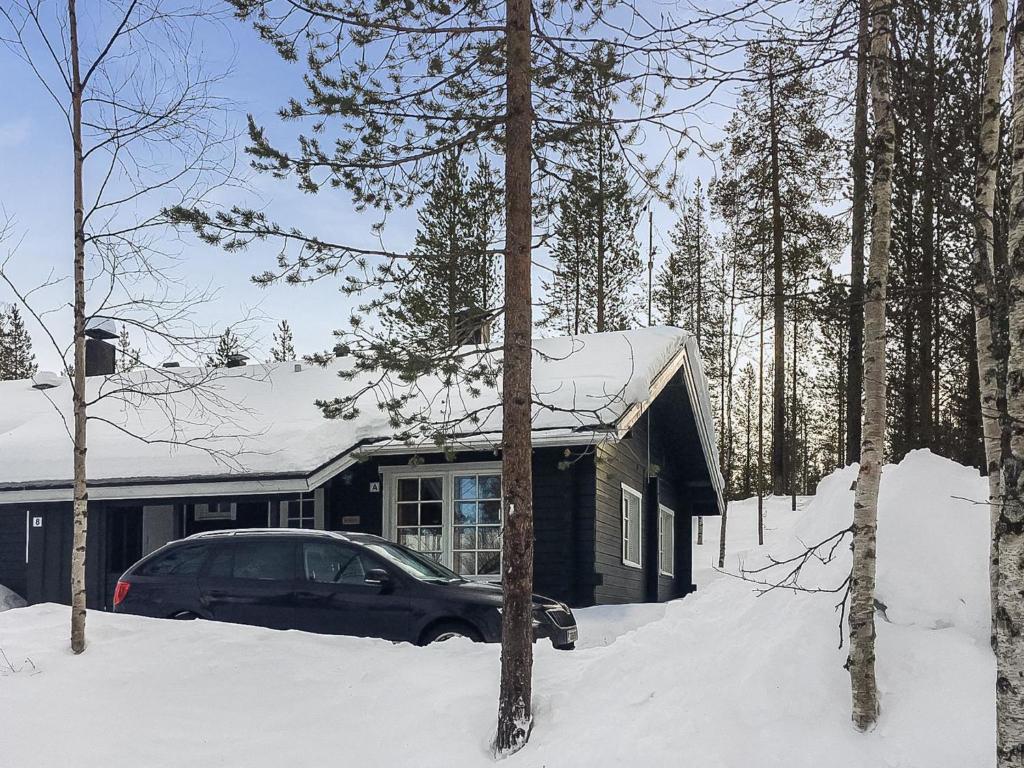 Holiday Home Lomaylläs b26 -palovaarankaarre 8 a by Interhome