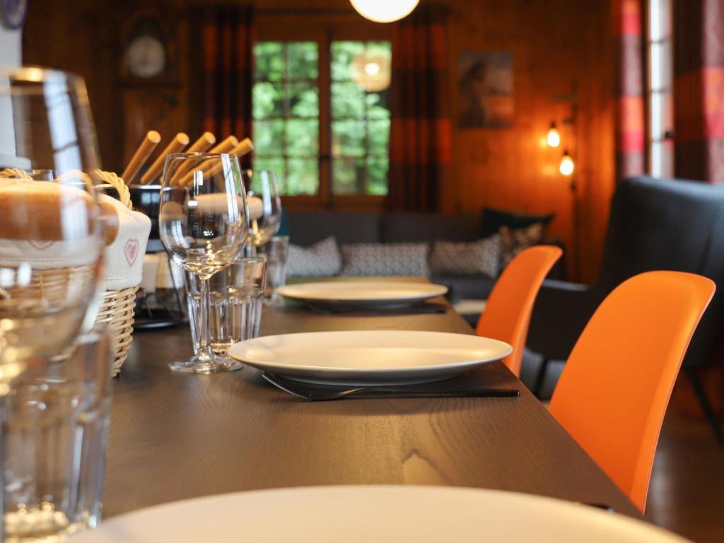Chalet Chalet Les Rochers Blancs by Interhome - 4