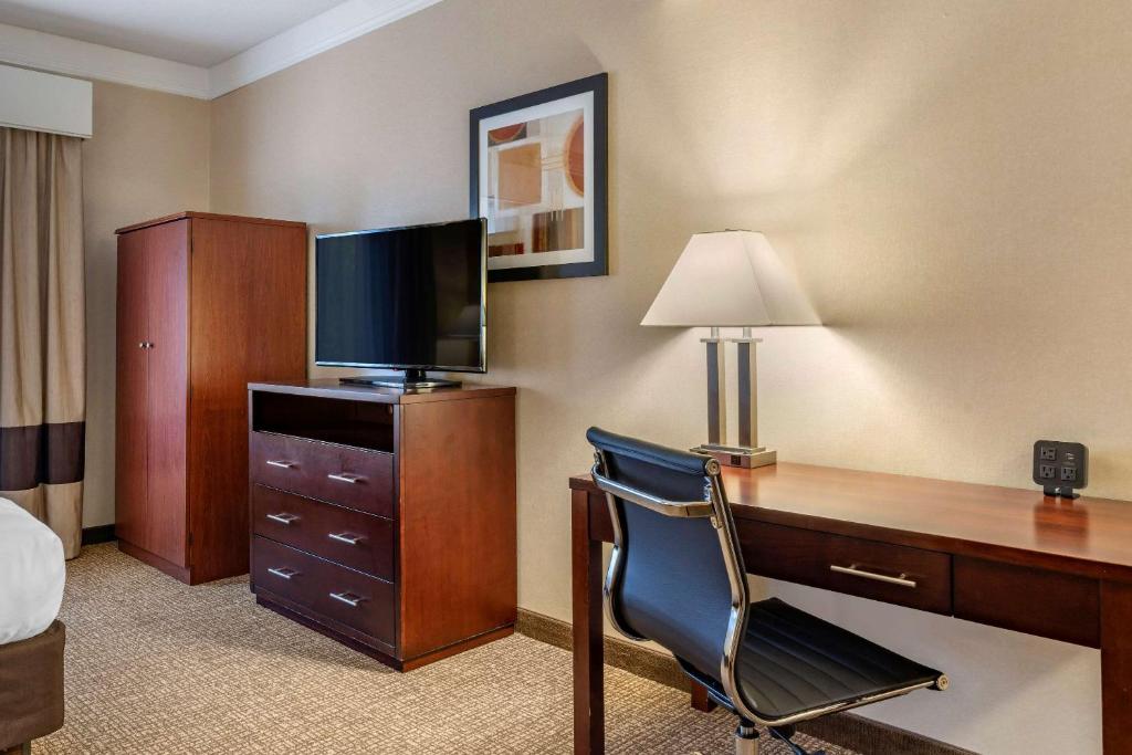 Comfort Suites Linn County Fairground and Expo