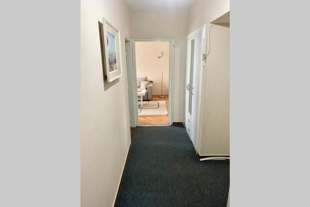 Cute, spacious apt in the heart of the old town photo
