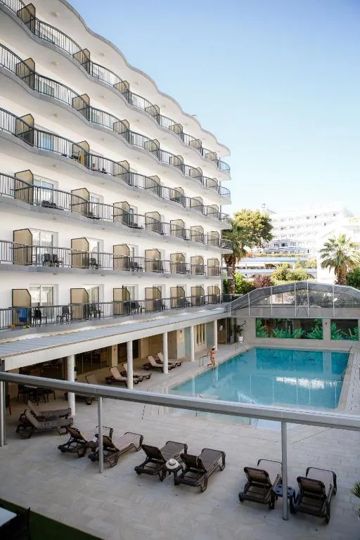 Hotel Helios Lloret, hotel in Lloret de Mar