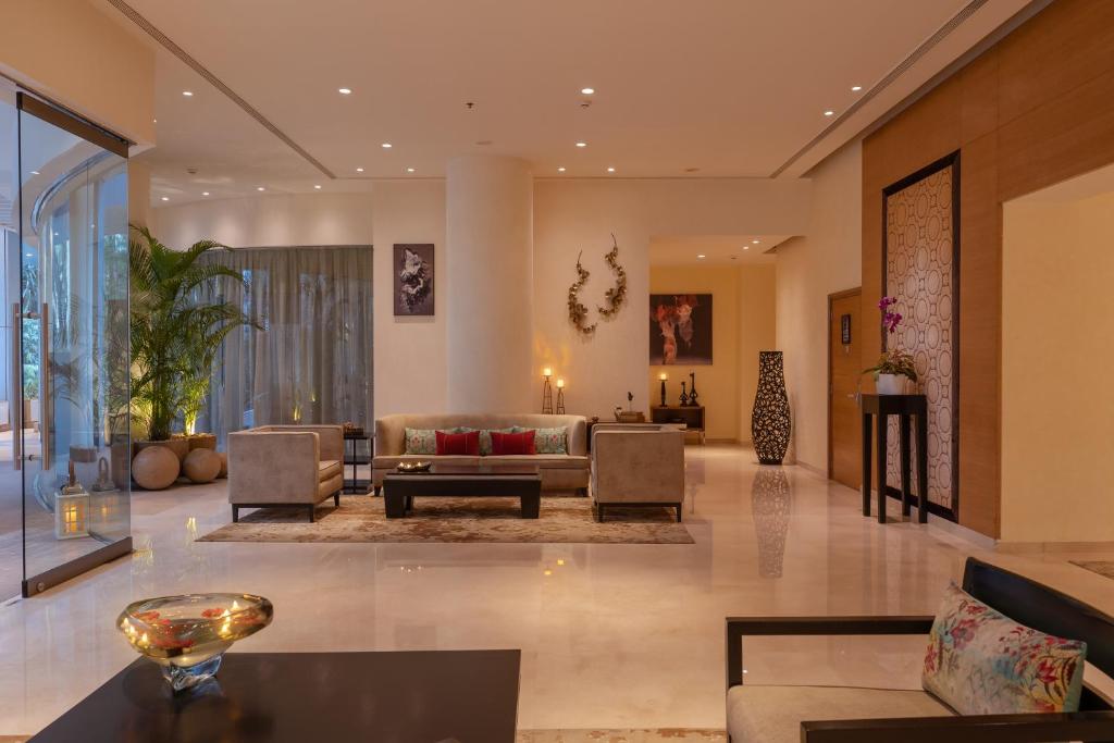 Taj Wellington Mews photo