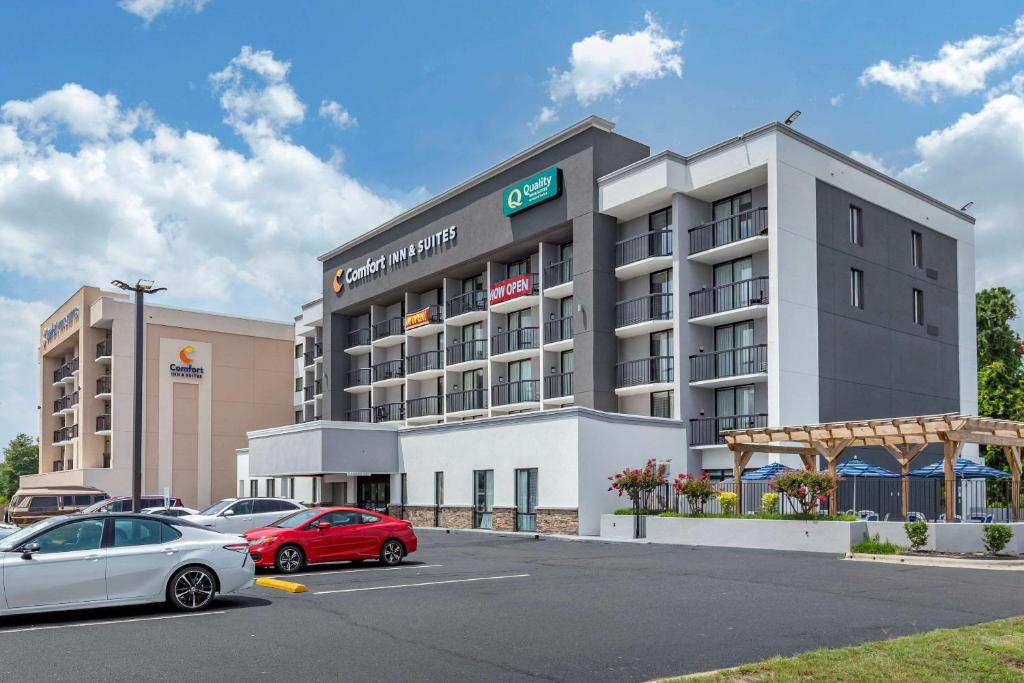 Comfort Inn & Suites Spring Lake - Fayetteville Near Fort Liberty photo